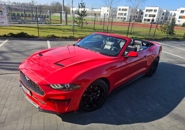 Ford Mustang cena 155545 przebieg: 37300, rok produkcji 2019 z Warszawa małe 667